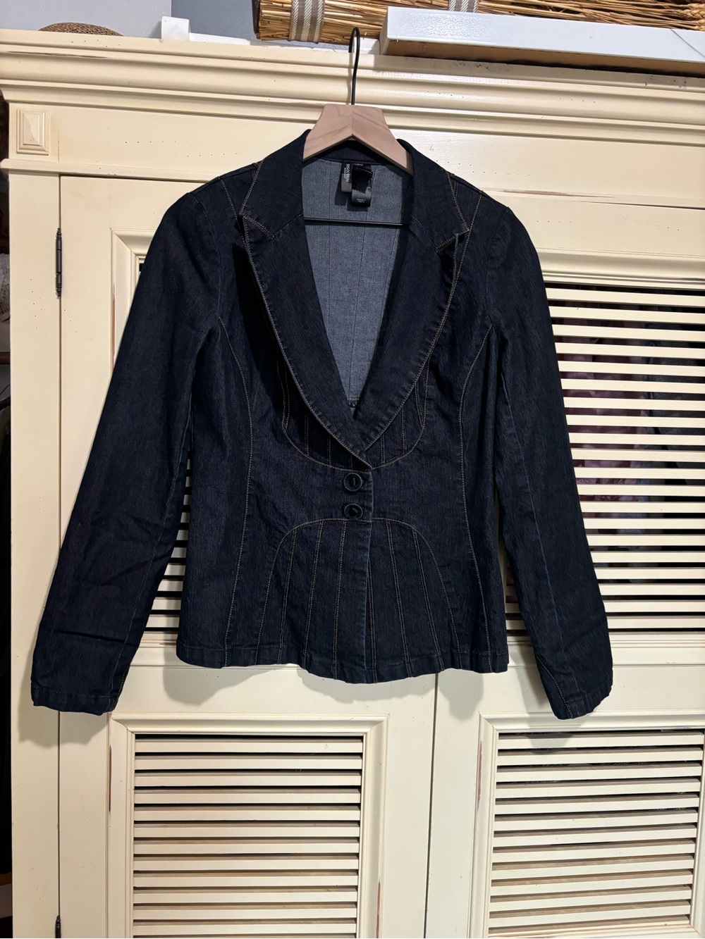 Bisou Bisou Black Denim Blazer with Contrast Stitching